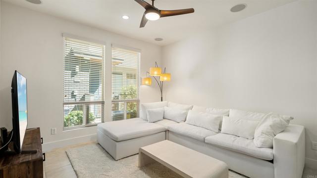 2510 Aperture Circle, San Diego CA: https://media.crmls.org/mediaz/1dae2b95-8348-4253-8657-d7978df9a390.jpg