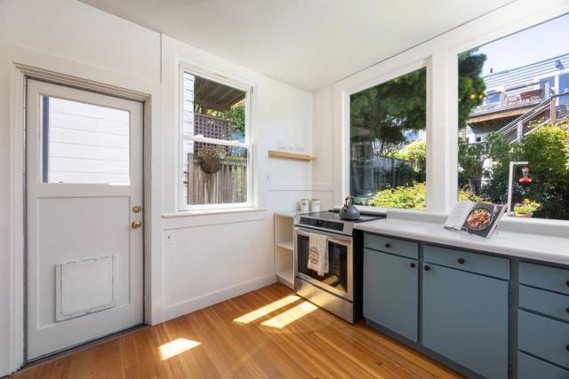 3280 Folsom Street, San Francisco CA: https://media.crmls.org/mediaz/1daf8ac0-8ca4-490e-8773-3da2931239c3.jpg