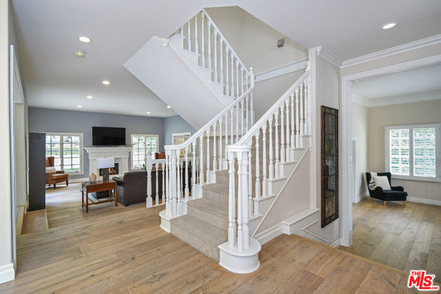 5449 S Rim Street, Thousand Oaks CA: https://media.crmls.org/mediaz/1daf91ef-b615-4257-a0f2-40d55d62a088.jpg