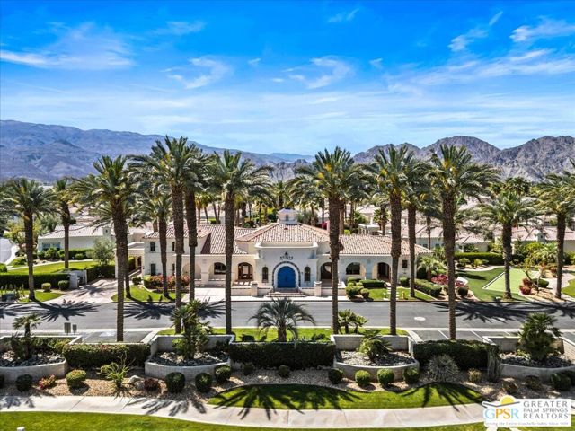57410 Via Vista Vista, La Quinta CA: https://media.crmls.org/mediaz/1db0081b-43bb-4f58-b8b1-934e2a962067.jpg