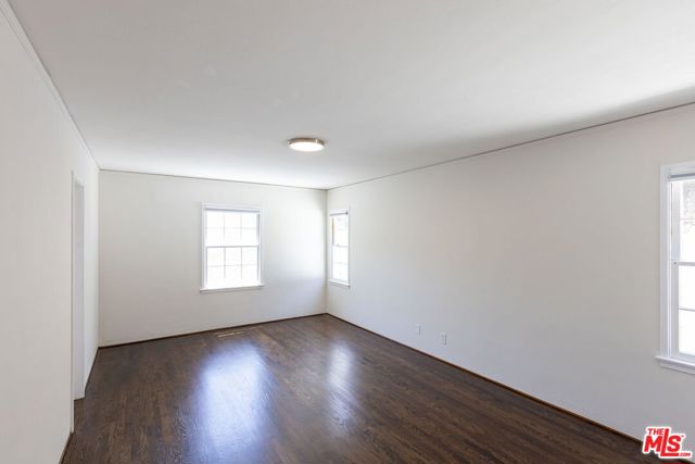2547 Canyon Drive, Los Angeles CA: https://media.crmls.org/mediaz/1db02778-f4a0-4320-b618-5264e18a0ad7.jpg