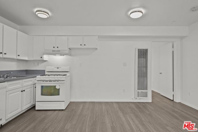 14333 Haynes Street, Van Nuys CA: https://media.crmls.org/mediaz/1db037cd-4a33-4e03-aa10-4274122f518e.jpg