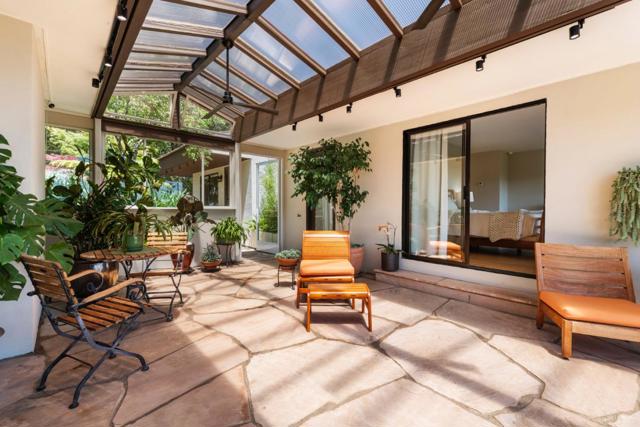 165 Golden Oak Drive, Portola Valley CA: https://media.crmls.org/mediaz/1db0c9fd-3601-4e55-bedc-2fa0c523a20d.jpg
