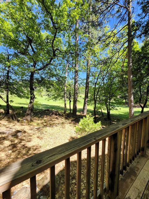 23875 Marshall Way, Twain Harte CA: https://media.crmls.org/mediaz/1db13f7b-d314-4aec-bc6b-1b45770da156.jpg