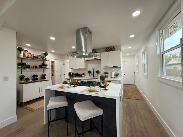 684 David Avenue, Monterey CA: https://media.crmls.org/mediaz/1db2d44a-37c9-436d-83d5-8978c76c45f2.jpg