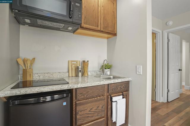 5665 Lewis Way, Concord CA: https://media.crmls.org/mediaz/1db2fb2b-d83e-4480-a731-883252fef2e5.jpg