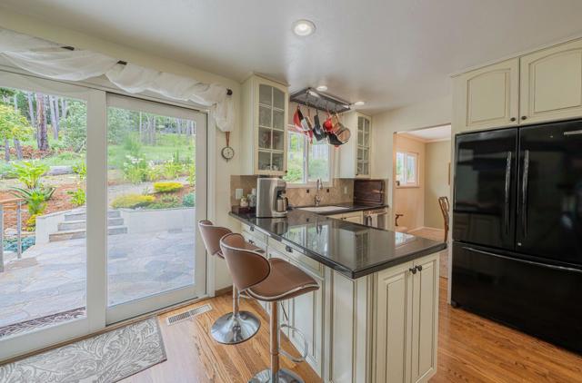 24 Pinehill Way, Monterey CA: https://media.crmls.org/mediaz/1db35ed9-25e4-4353-8f33-fdeb33c159bc.jpg