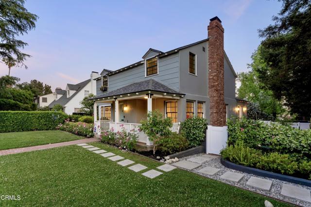 1236 New York Drive, Altadena CA: https://media.crmls.org/mediaz/1db37071-31dd-4c0f-ace0-1b36d7795cdc.jpg