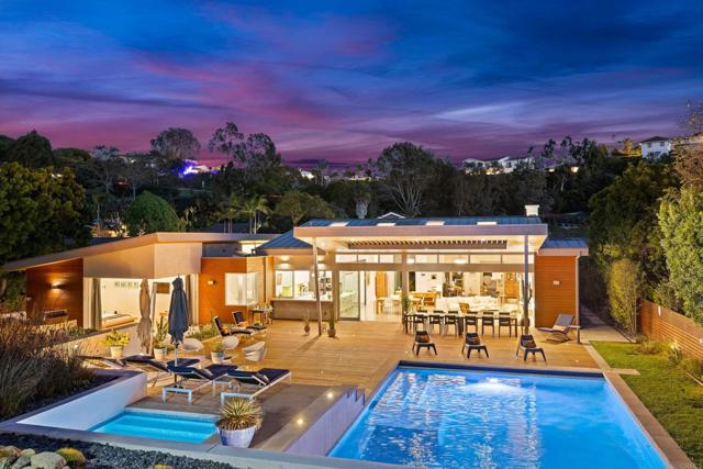 6672 Avenida Andorra, La Jolla CA: https://media.crmls.org/mediaz/1db4526b-e6cb-473b-b943-cf627a0f245c.jpg