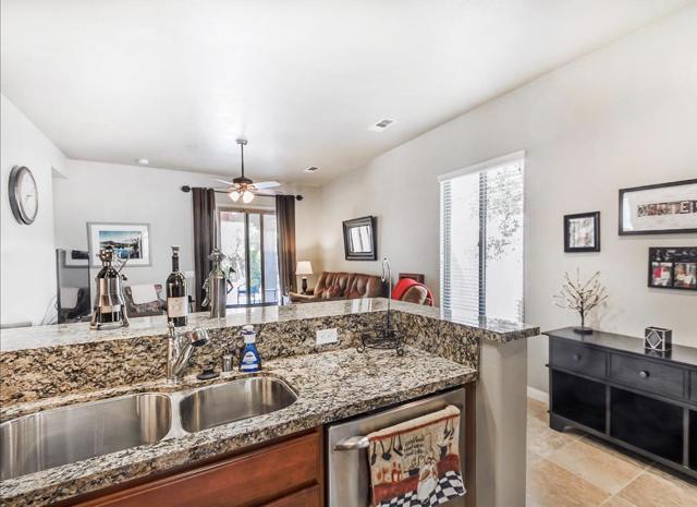 81690 Avenida Alturas, Indio CA: https://media.crmls.org/mediaz/1db4648d-3599-401e-bcce-a5b17f01e253.jpg