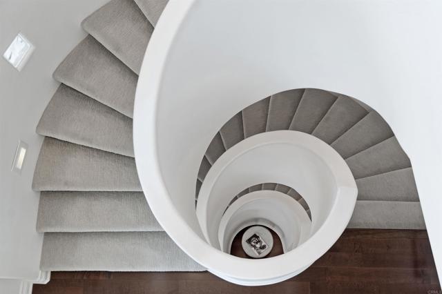 7127 Fay Avenue, La Jolla CA: https://media.crmls.org/mediaz/1db494e0-0c7b-4135-b6d0-2a69fe83cc30.jpg