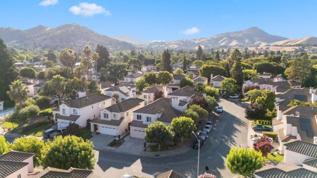 483 Via Sorrento, Morgan Hill CA: https://media.crmls.org/mediaz/1db50eb3-4913-42ec-83d6-aca384499a23.jpg