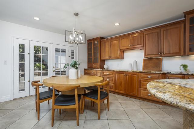 Detail Gallery Image 21 of 59 For 5861 College Ave, San Diego,  CA 92120 - 3 Beds | 2 Baths