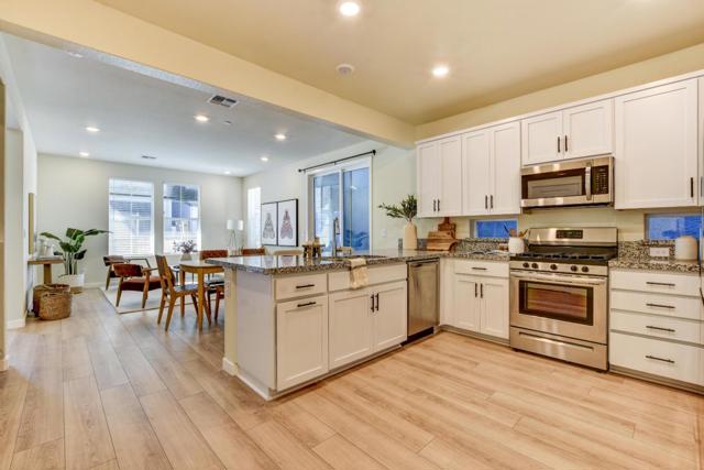 3515 Sparrow Court, West Sacramento CA: https://media.crmls.org/mediaz/1db6f471-9b68-4bcf-b6f5-12c4566c4ef0.jpg