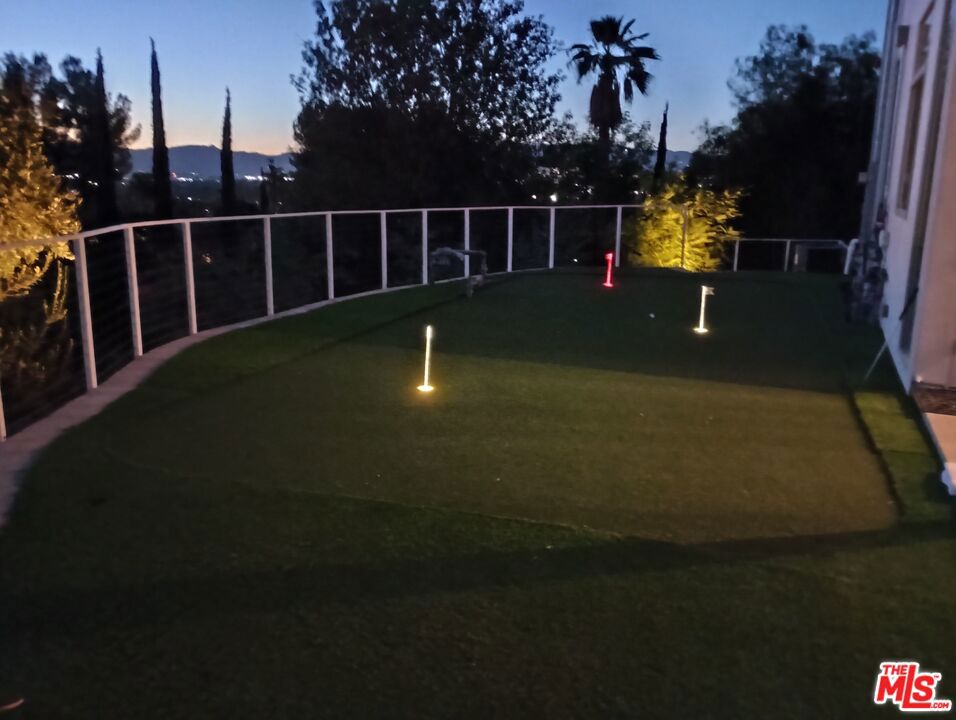 https://media.crmls.org/mediaz/1db7dde3-378c-4265-b13e-475b4cbcdeb0.jpg?preset=X-Large