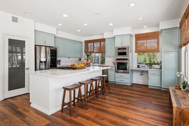 2034 Ridgecrest Place, Escondido CA: https://media.crmls.org/mediaz/1db8dc52-c466-4798-8788-950efbd0fd0f.jpg