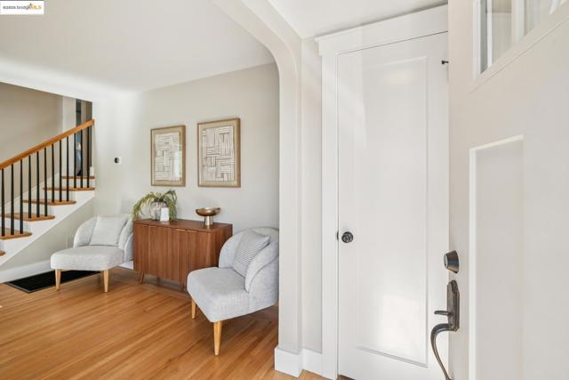 1417 Richmond St, El Cerrito CA: https://media.crmls.org/mediaz/1db93864-ca68-4e20-bc9d-7ebe0bb77237.jpg