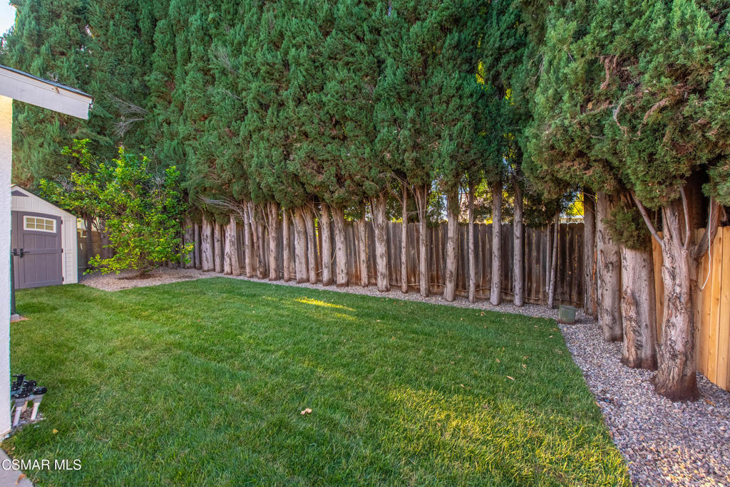 https://media.crmls.org/mediaz/1db98956-4164-44b9-8711-fc2b9a8657d4.jpg?preset=X-Large