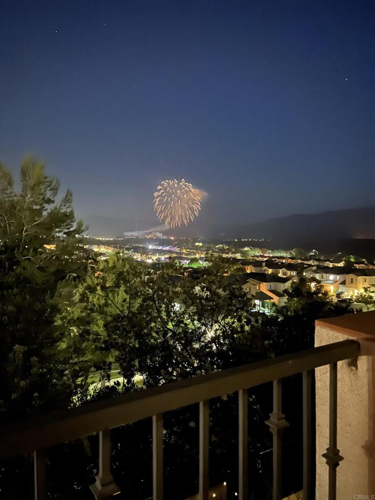 https://media.crmls.org/mediaz/1db9cbc7-52be-4217-83df-c9a942c46de4.jpg?preset=X-Large