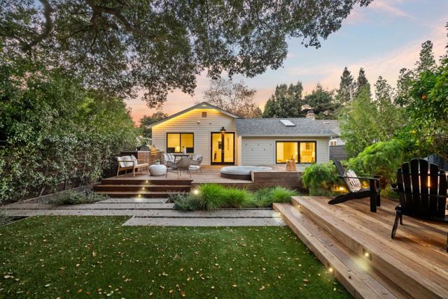 628 8th Avenue, Menlo Park CA: https://media.crmls.org/mediaz/1db9e26c-e1cd-4957-bcd5-e07e33283343.jpg