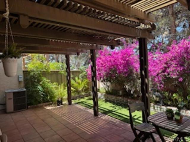 Detail Gallery Image 1 of 45 For 1010 Baywood Cir #E,  Chula Vista,  CA 91915 - 3 Beds | 2 Baths
