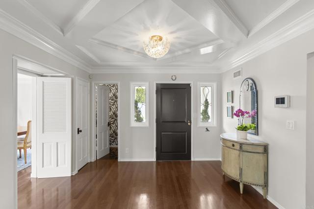 Detail Gallery Image 3 of 47 For 315 Mira Monte, La Jolla,  CA 92037 - 4 Beds | 3/1 Baths