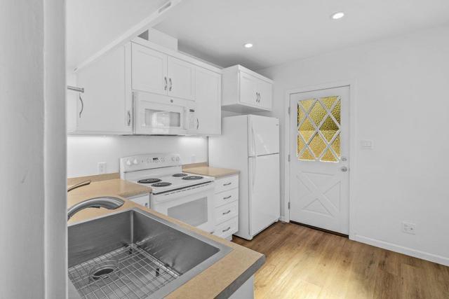 1440 Contra Costa Street, Seaside CA: https://media.crmls.org/mediaz/1dbbec4c-b911-4530-b8e4-0a92cfed255a.jpg