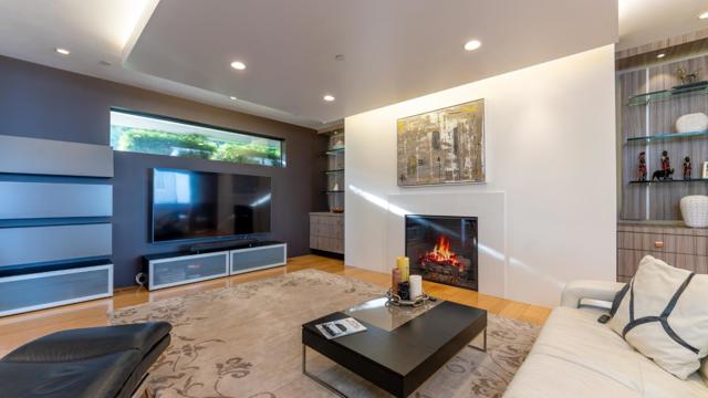 24860 Olive Tree Lane, Los Altos Hills CA: https://media.crmls.org/mediaz/1dbca2f1-1a1f-4ea4-a3c2-42d5419a918e.jpg