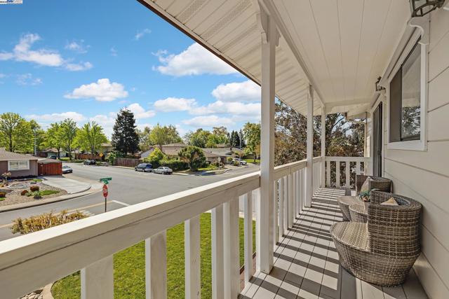 5645 Lemke Pl, Fremont CA: https://media.crmls.org/mediaz/1dbcedc4-00b2-4648-ab95-200137647dc4.jpg