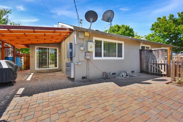 1543 Willowbrook Drive, San Jose CA: https://media.crmls.org/mediaz/1dbd0bc4-3c00-4059-9e30-8b3cd96b7833.jpg