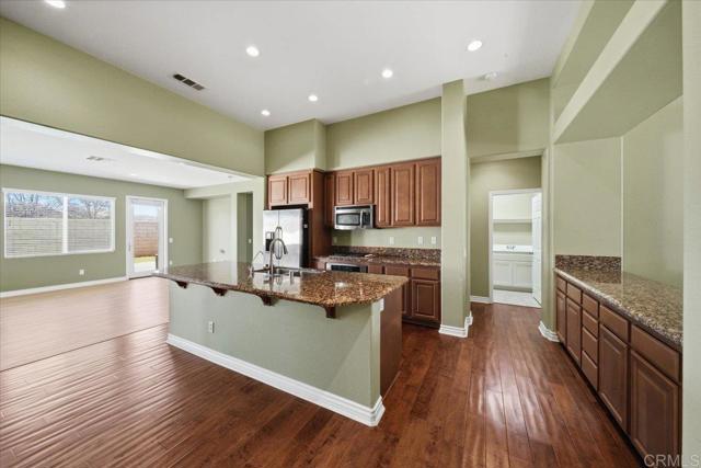 Detail Gallery Image 10 of 44 For 31855 Mccartney Dr, Winchester,  CA 92596 - 3 Beds | 2/1 Baths