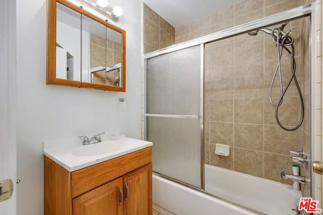3408 W Martin Luther King Jr Boulevard, Los Angeles CA: https://media.crmls.org/mediaz/1dbe85a6-9931-43af-ab78-091cf29a33bc.jpg