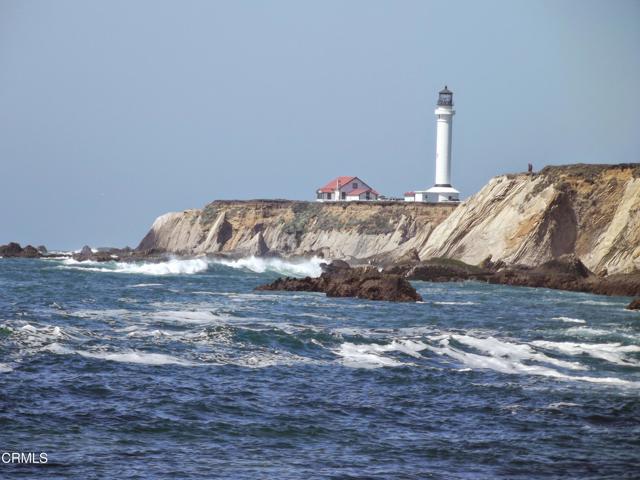 340 Main Street, Point Arena CA: https://media.crmls.org/mediaz/1dbf439d-4ed5-4d5b-bdd2-27f6af0facd2.jpg