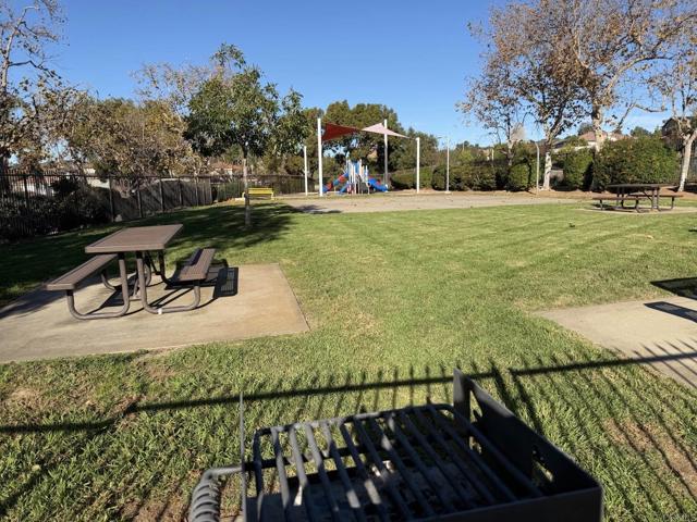 Detail Gallery Image 60 of 71 For 1351 Graham Pl, Escondido,  CA 92026 - 4 Beds | 2/1 Baths