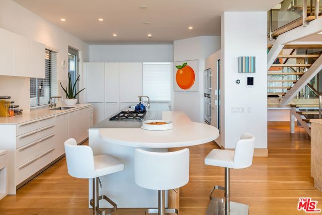 24380 Malibu Road, Malibu CA: https://media.crmls.org/mediaz/1dc05342-6ed9-44dc-a074-3cf16530db97.jpg