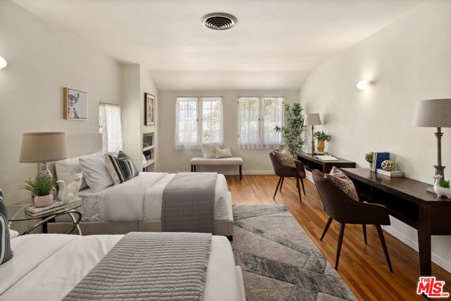 4155 Madison Avenue, Culver City CA: https://media.crmls.org/mediaz/1dc062d1-d3ca-4073-85ac-deeb3d2be9b6.jpg