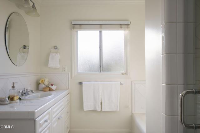 Detail Gallery Image 23 of 38 For 2050 E Woodlyn Rd, Pasadena,  CA 91104 - 3 Beds | 2 Baths