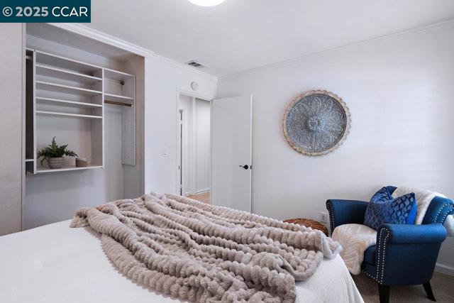 1932 Ptarmigan Dr, Walnut Creek CA: https://media.crmls.org/mediaz/1dc18fab-fa59-45b3-8074-22cf3f36825c.jpg