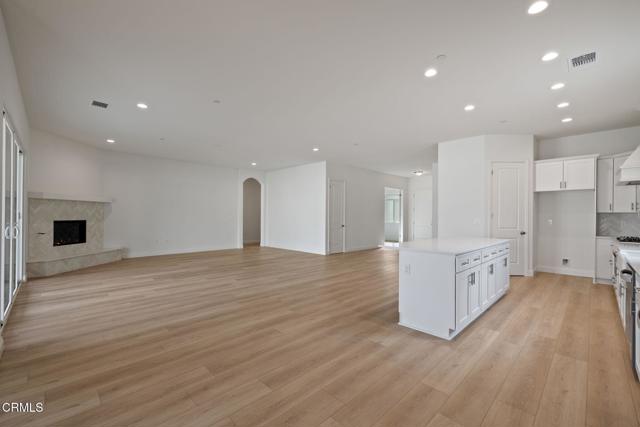 Detail Gallery Image 11 of 40 For 13601 Philip Phelps Ave Ave, Bakersfield,  CA 93314 - 4 Beds | 1 Baths