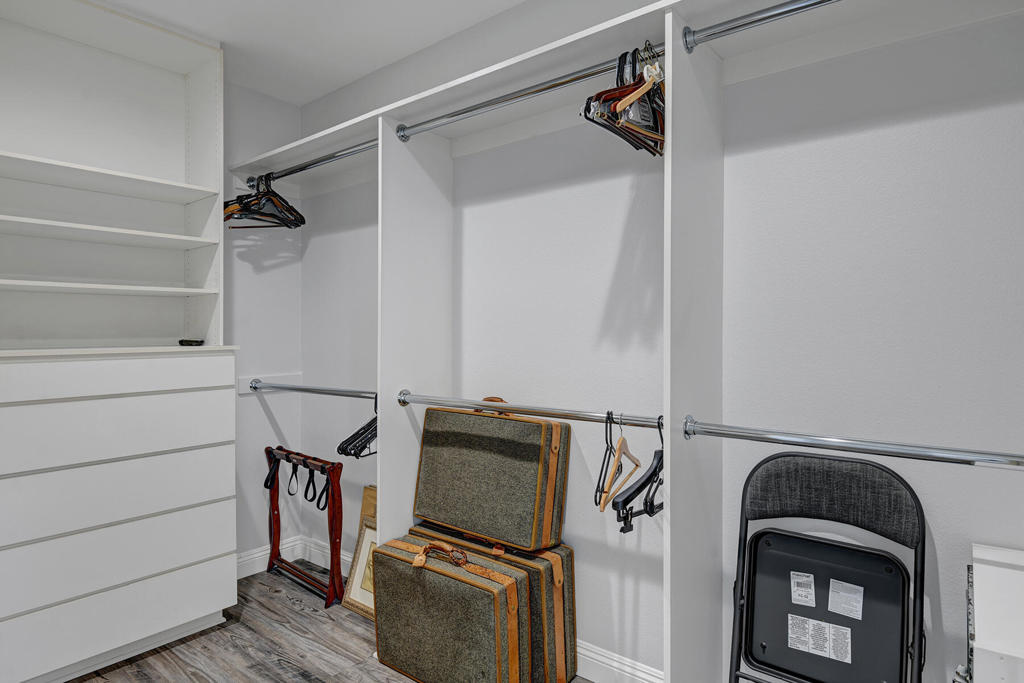 MLS #219131590DA img 6