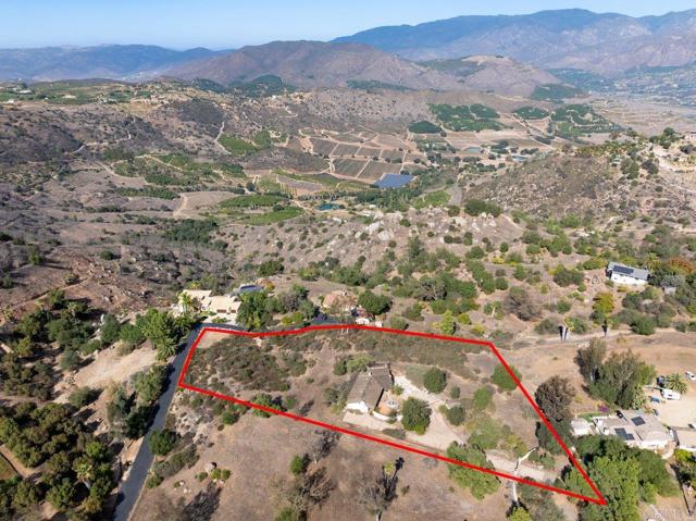 13606 McNally Rd, Valley Center CA: https://media.crmls.org/mediaz/1dc3a7a8-ba05-4993-b61f-71059cbba2c2.jpg