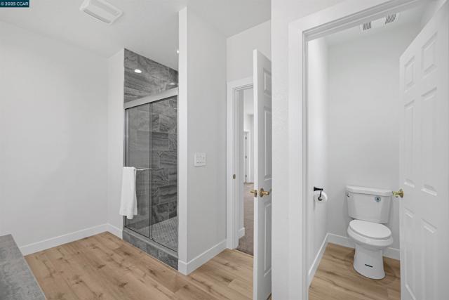 2722 Cowell Rd, Concord CA: https://media.crmls.org/mediaz/1dc4dae4-ebac-4bb3-a056-fe90d50e2d0f.jpg