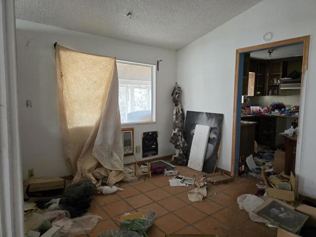 9563 &9561 Aisle Of Palms, Bombay Beach CA: https://media.crmls.org/mediaz/1dc6e548-3970-410b-8855-180ea052d73d.jpg