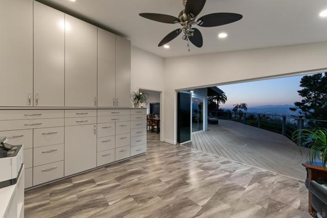 5030 Helix Ter, La Mesa CA: https://media.crmls.org/mediaz/1dc77870-7bb1-4618-a898-5218eaad80d0.jpg