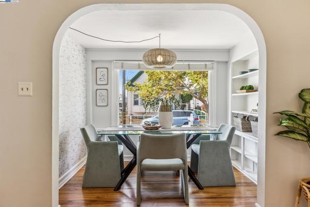 1438 6Th St, Alameda, California 94501, 3 Bedrooms Bedrooms, ,2 BathroomsBathrooms,Single Family Residence,For Sale,6Th St,41109666