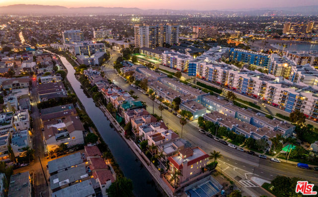 3815 Via Dolce, Marina del Rey, California 90292, 4 Bedrooms Bedrooms, ,4 BathroomsBathrooms,Single Family Residence,For Sale,Via Dolce,24413873