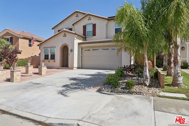 19317 Bension Drive, Santa Clarita CA: https://media.crmls.org/mediaz/1dc9c8ca-ffe0-4f31-9ddd-42998f0fea7a.jpg