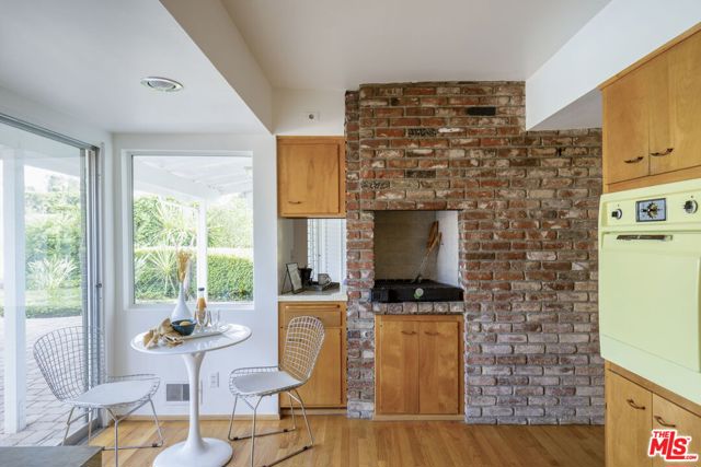 5 Caballeros Road, Rolling Hills, California 90274, 2 Bedrooms Bedrooms, ,3 BathroomsBathrooms,Residential,Sold,Caballeros,25585033