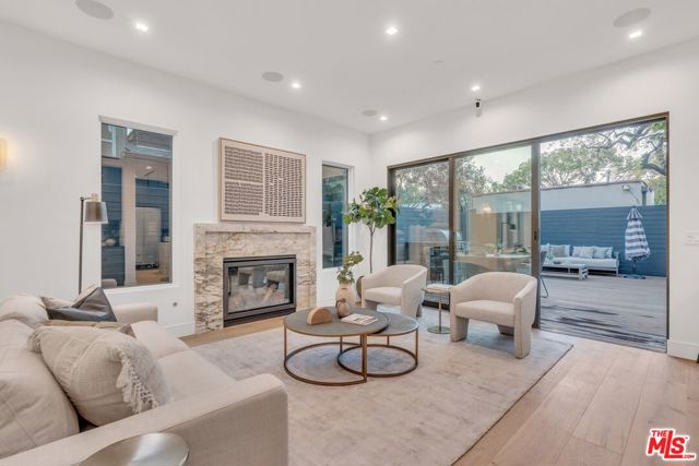 1071 Marco Place photo 7