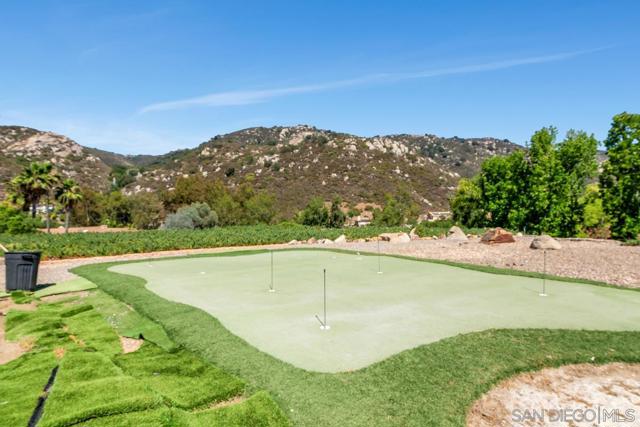 25980 Forest Dr, Escondido CA: https://media.crmls.org/mediaz/1dcc7c63-a737-4cf6-b618-cd9df546a206.jpg